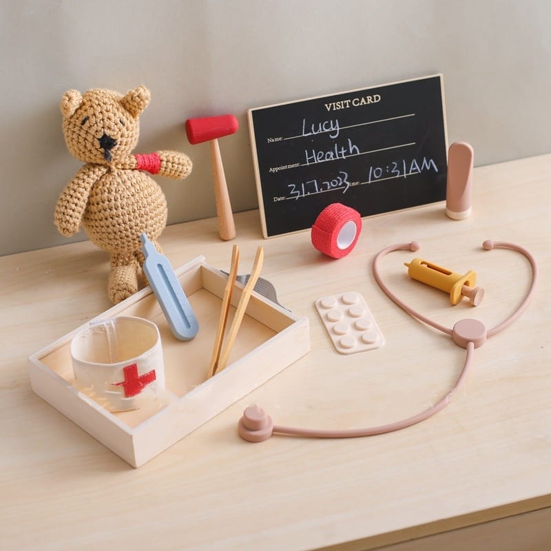 children play house little doctor toy